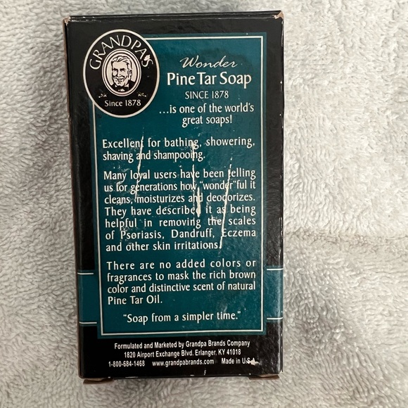 Grandpa's Original Pine Tar Bar Soap - 4.25 oz Lathers White -.
NEW- - Picture 5 of 9